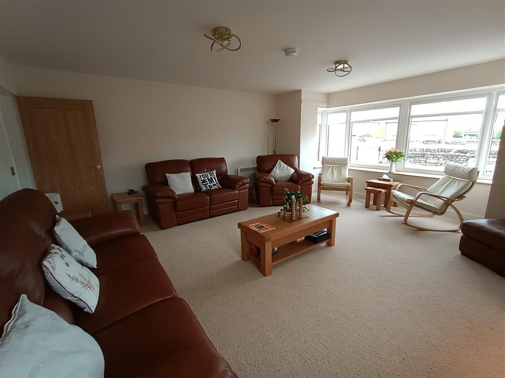 Property photo 3 of 23 2