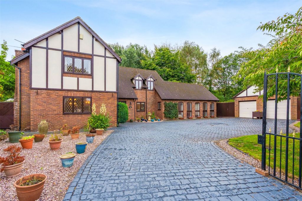 Property photo 1 of 14 Galdstan House