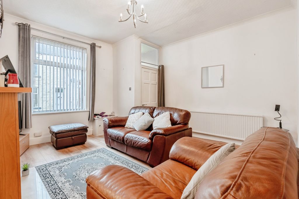 Property photo 2 of 15 Living Room