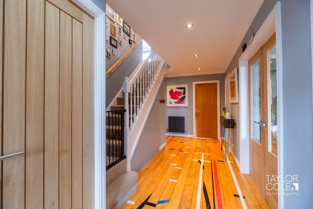 Property photo 3 of 43