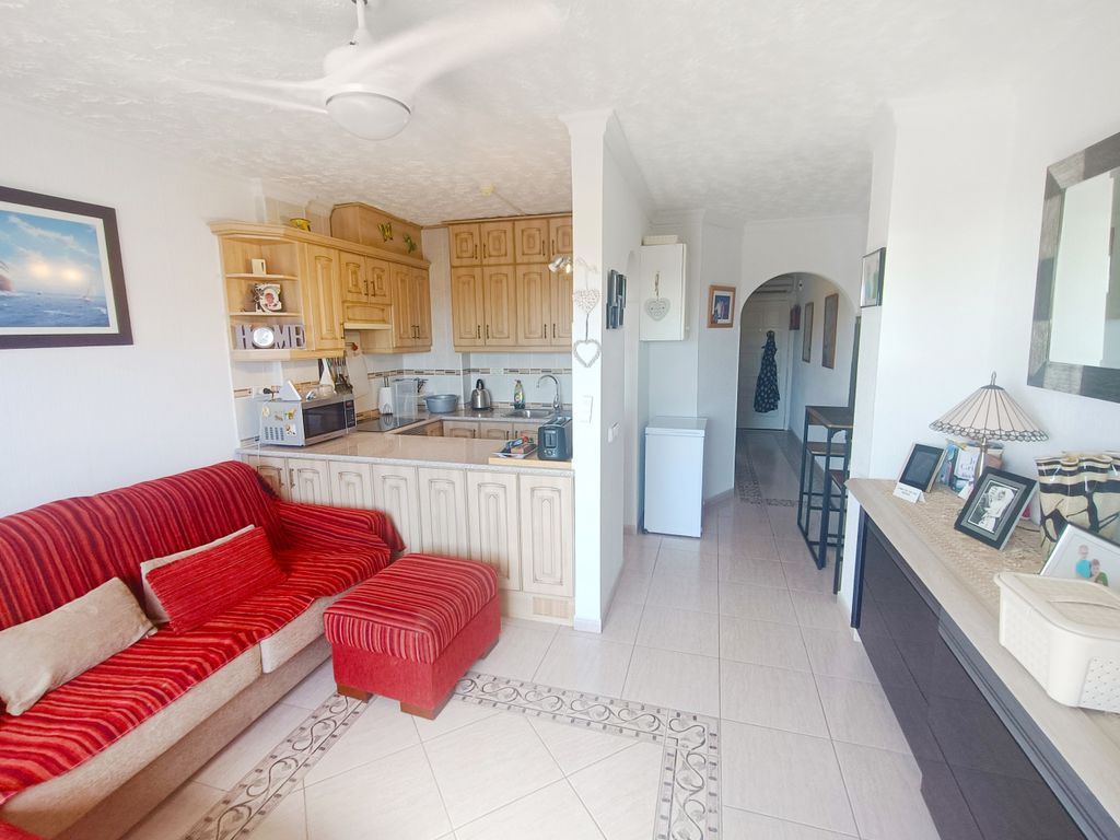 Property photo 3 of 18