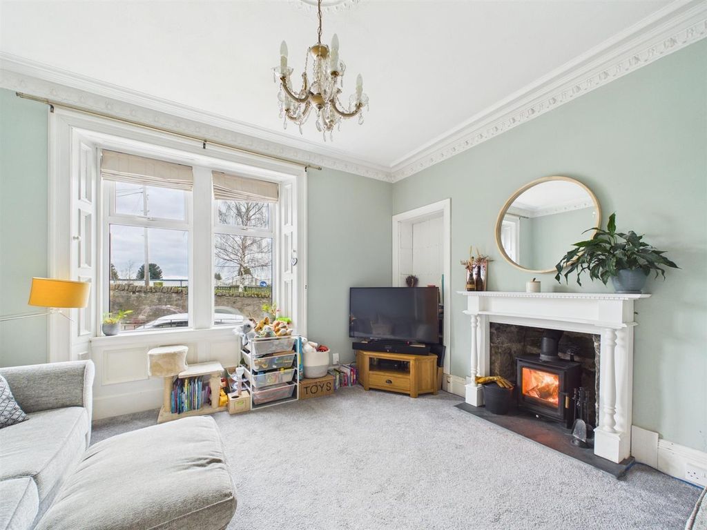 Property photo 2 of 21 Cam01486G0-Pr0982-Still001.Jpg