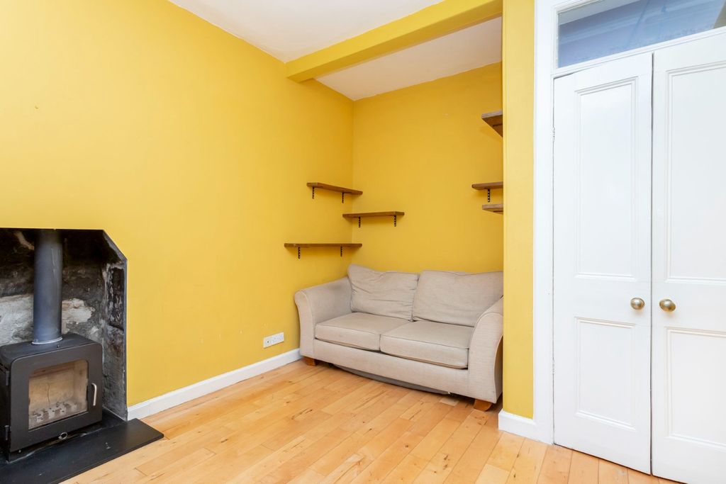 Property photo 3 of 15 5107194