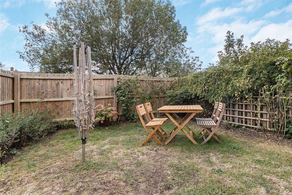 Property photo 3 of 12 11_91036.Jpg