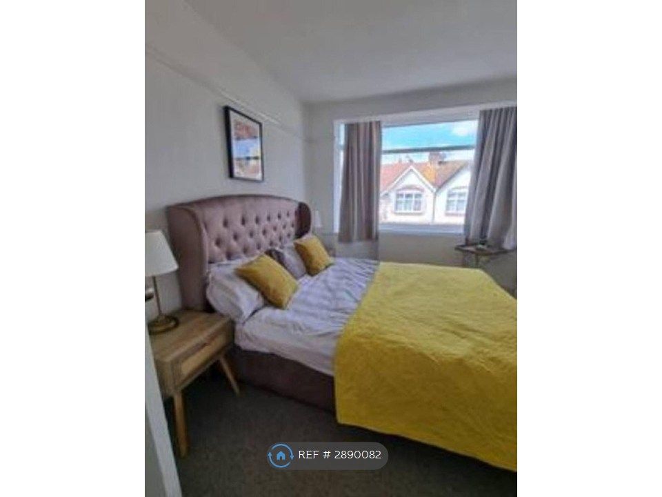 Property photo 1 of 28