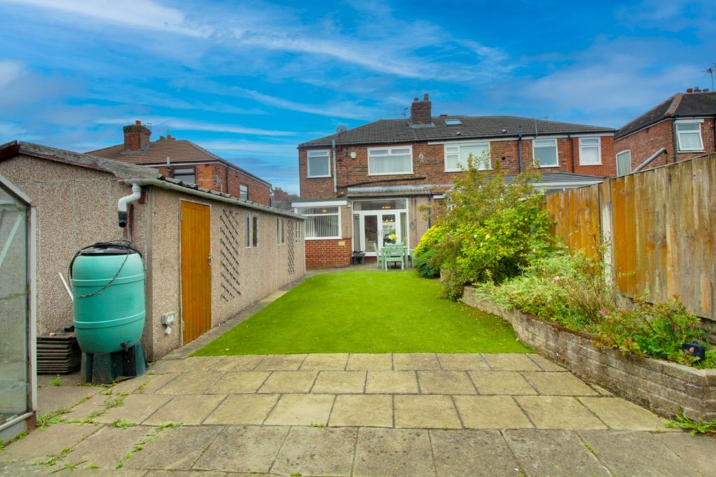 Property photo 3 of 13