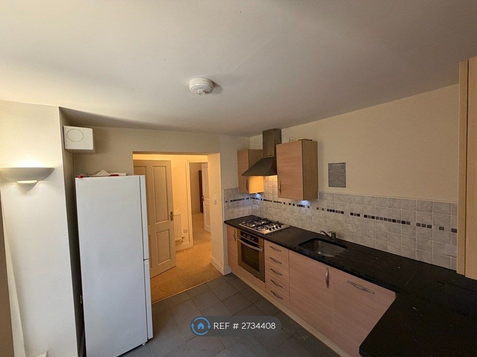 Property photo 2 of 8