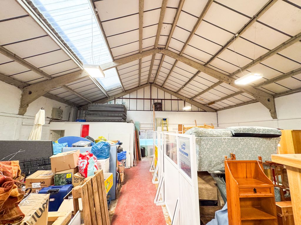 Property photo 2 of 7 Photo 2