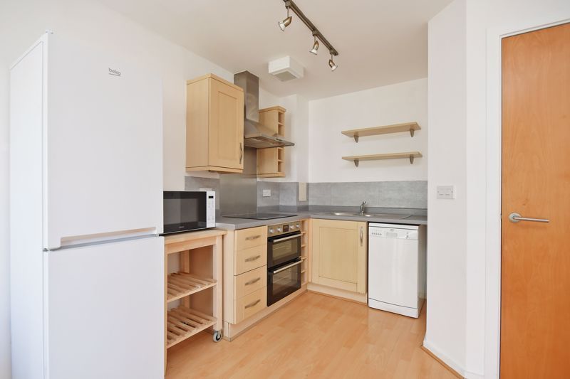 Property photo 3 of 13 Kitchen