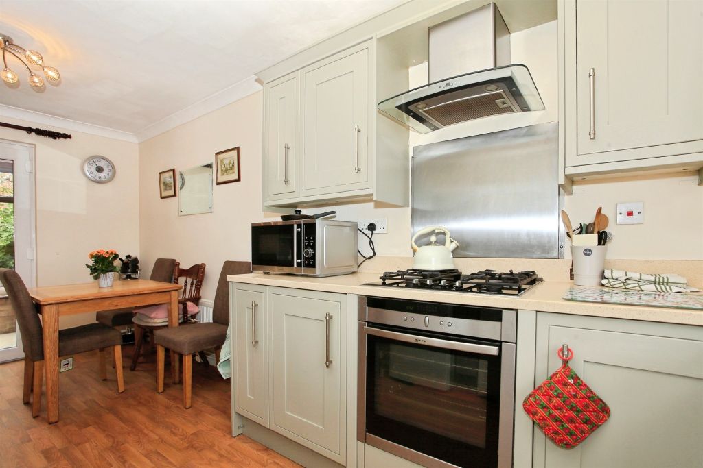 Property photo 3 of 17