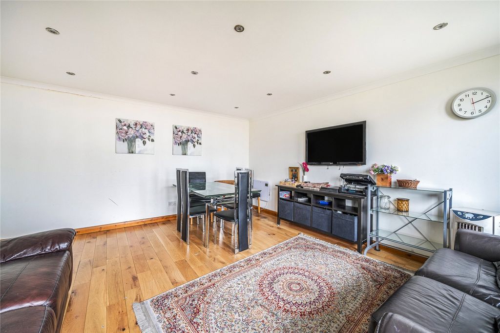 Property photo 3 of 10 Picture No. 04