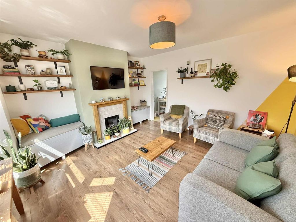 Property photo 2 of 13 Lounge-2.Jpg