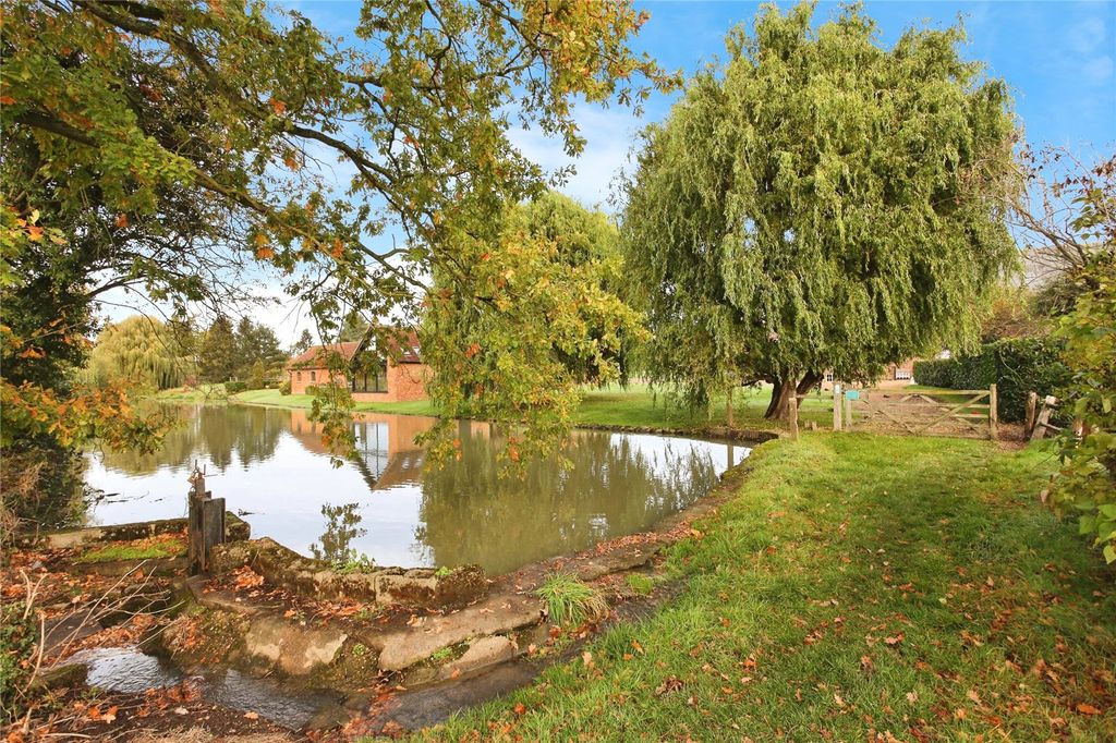 Property photo 3 of 17 Picture No. 52