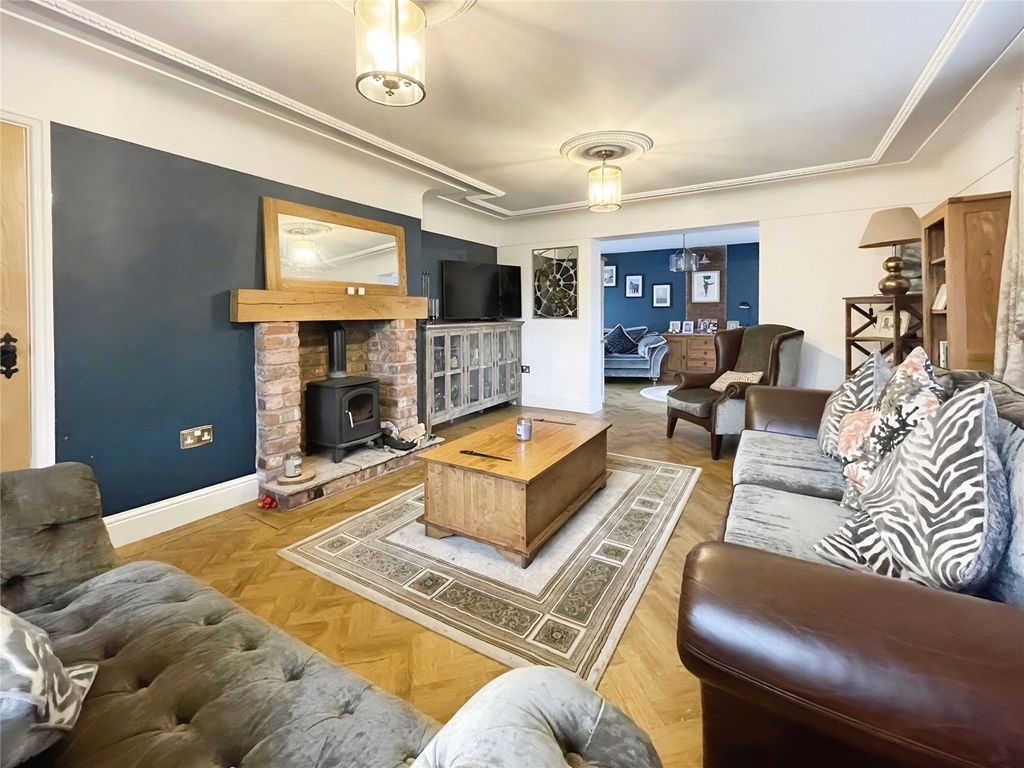Property photo 3 of 26 Picture No. 87
