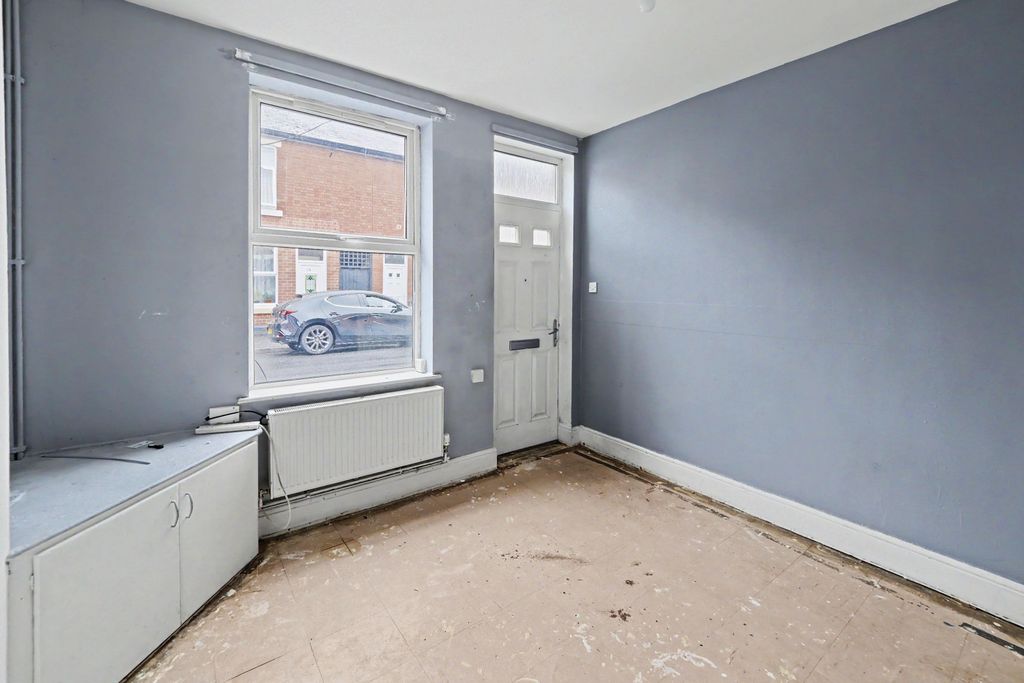 Property photo 3 of 20 13 Reeves Road, Derby, De23 8Jf