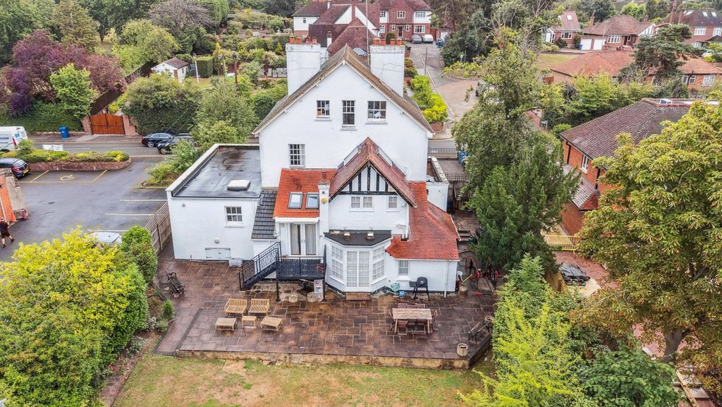 Additional image 29 of 5 bed detached house for salePaines Lane, Pinner Village HA5