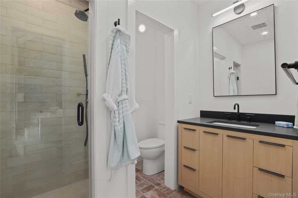 Property photo 2 of 42 <Alttext/>