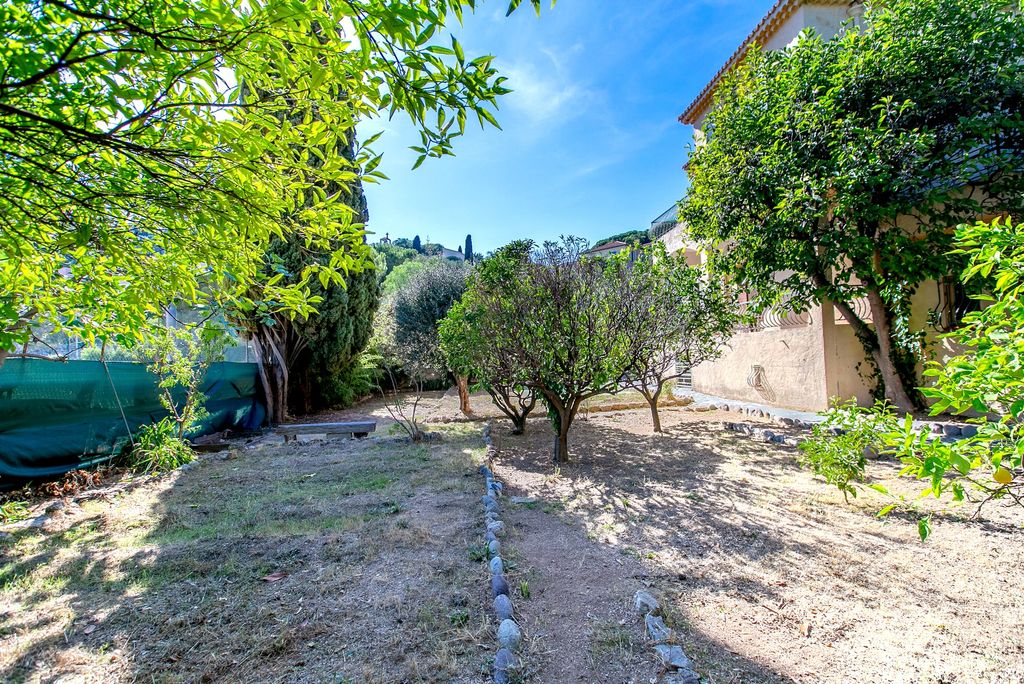 Property photo 3 of 26