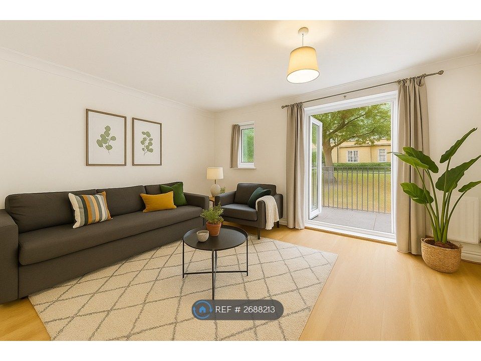 Property photo 2 of 19 Lounge