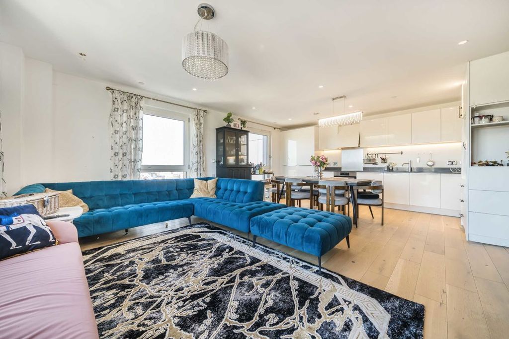 Property photo 2 of 7