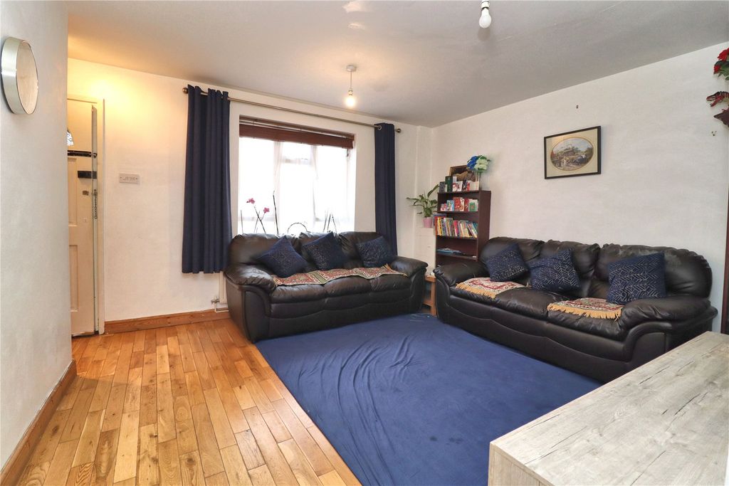 Property photo 3 of 13 Picture No. 08