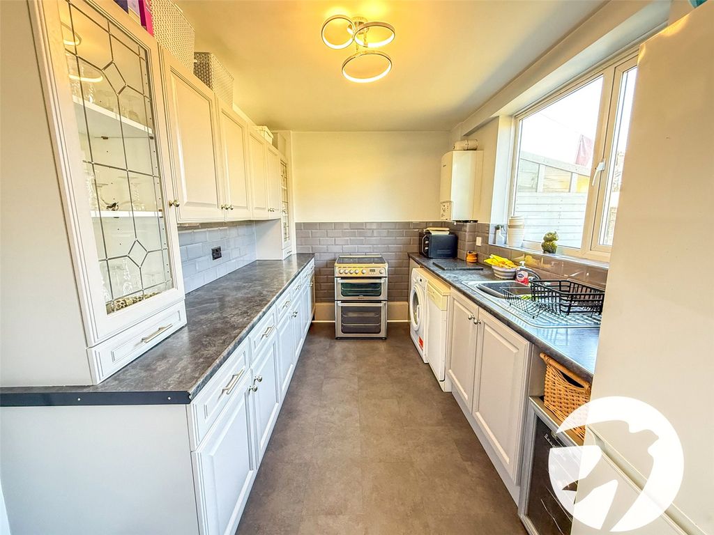 Property photo 3 of 12 Picture No. 06
