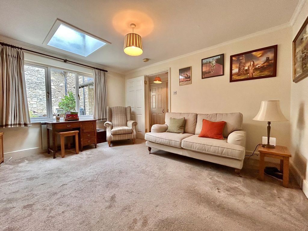 Property photo 3 of 16 Picture No. 29