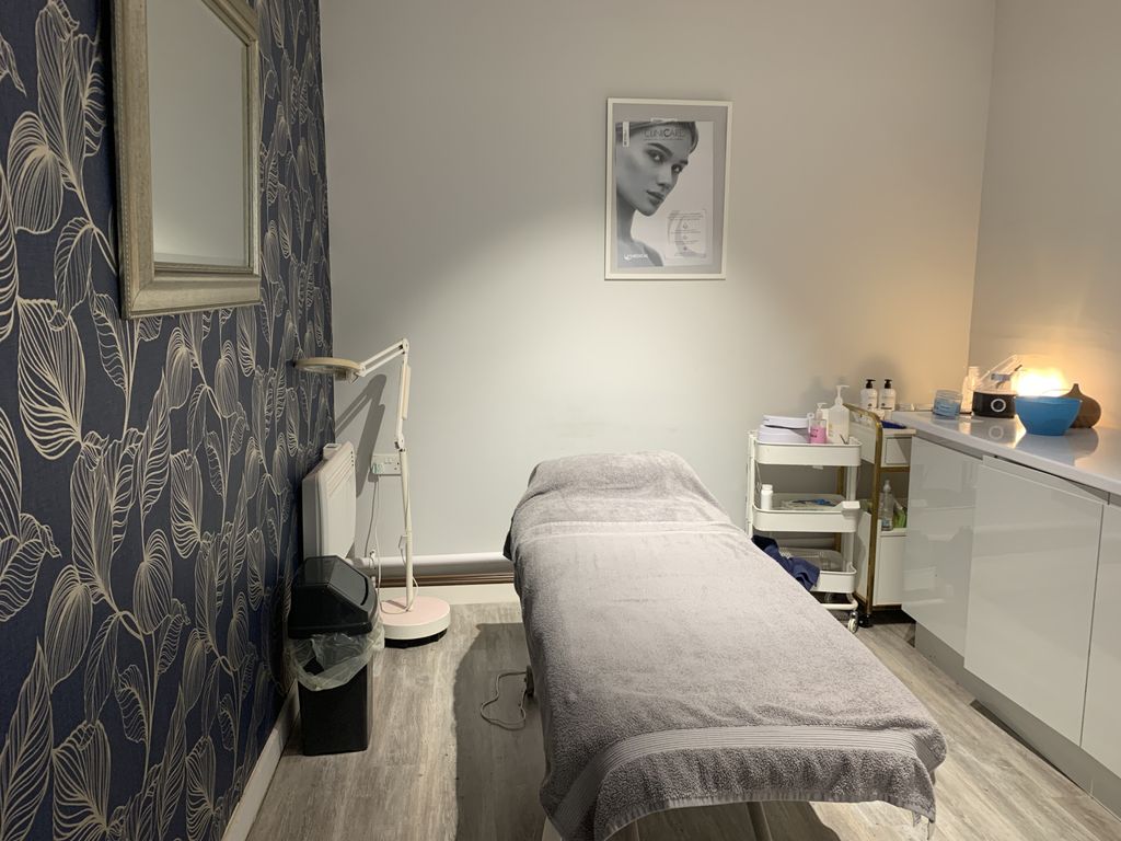 Property photo 3 of 8 Gallery