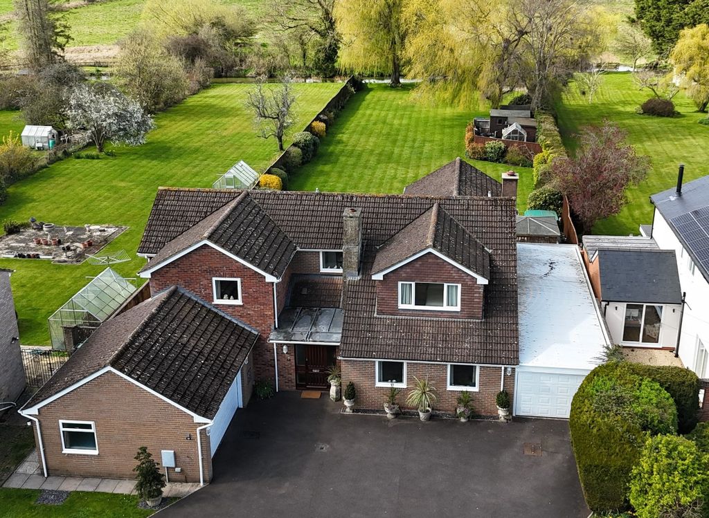 Property photo 1 of 20 Picture No. 35