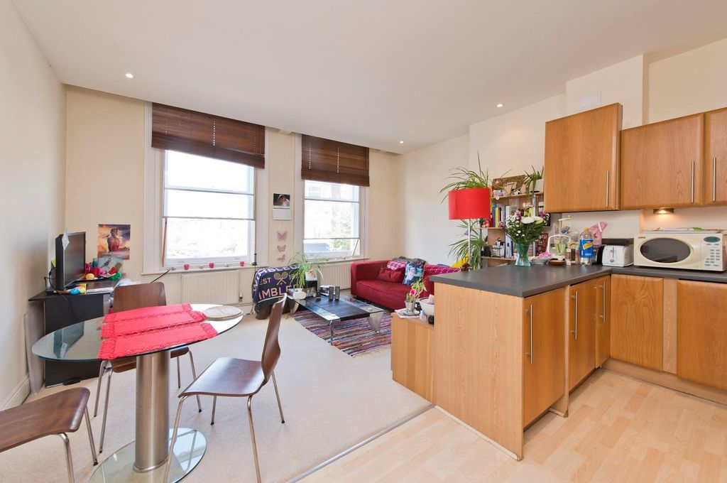 Property photo 1 of 6