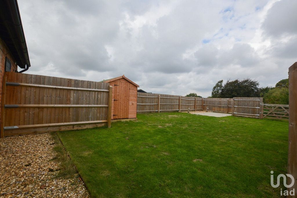 Property photo 2 of 10