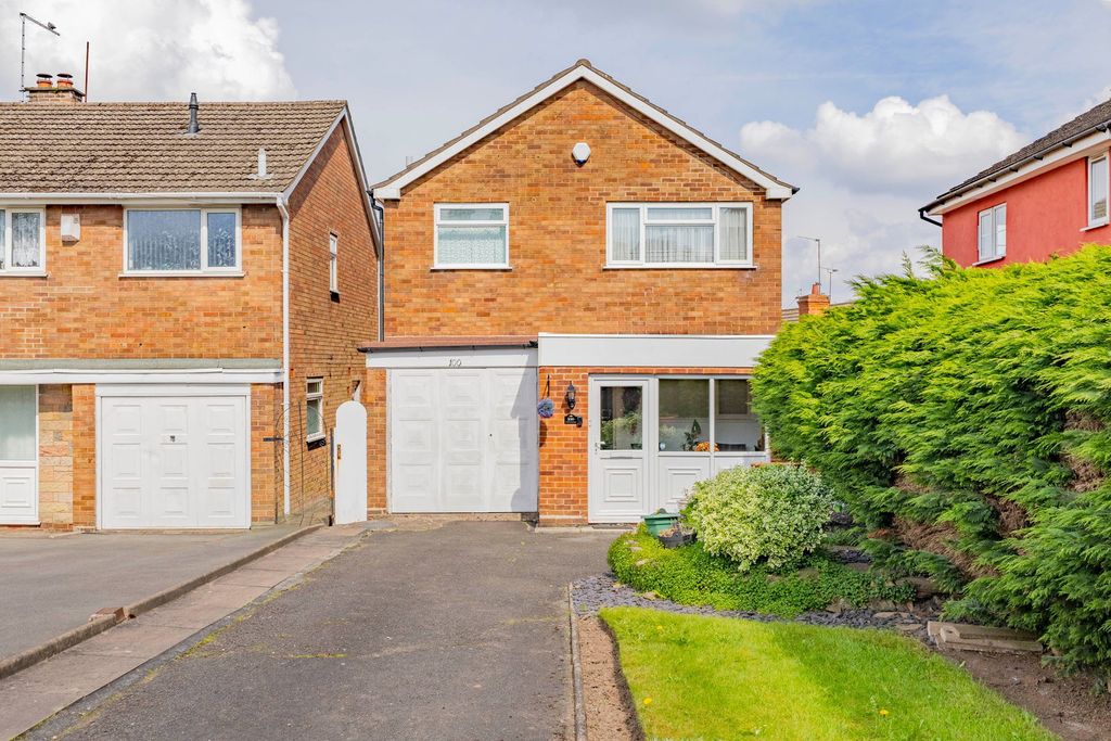 Property photo 2 of 38