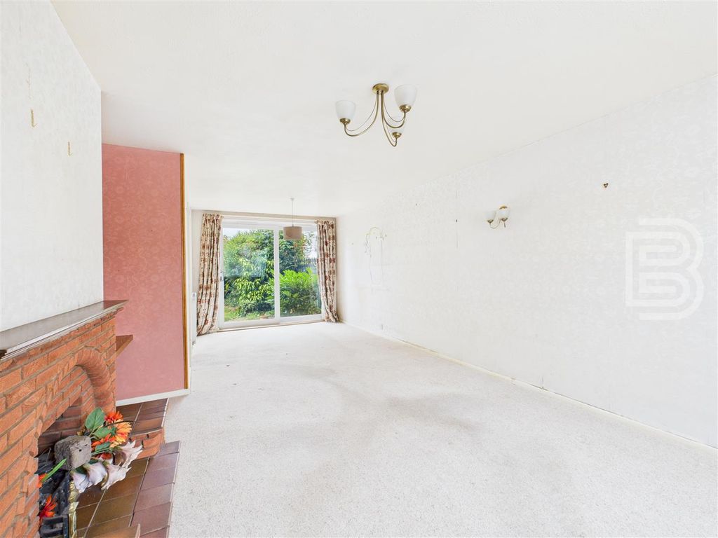 Property photo 2 of 15 Cam05587G0-Pr0035-Still006.Jpg
