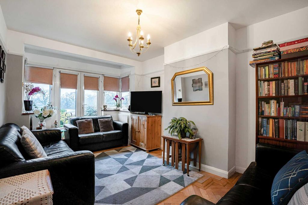 Property photo 3 of 13 Living Room