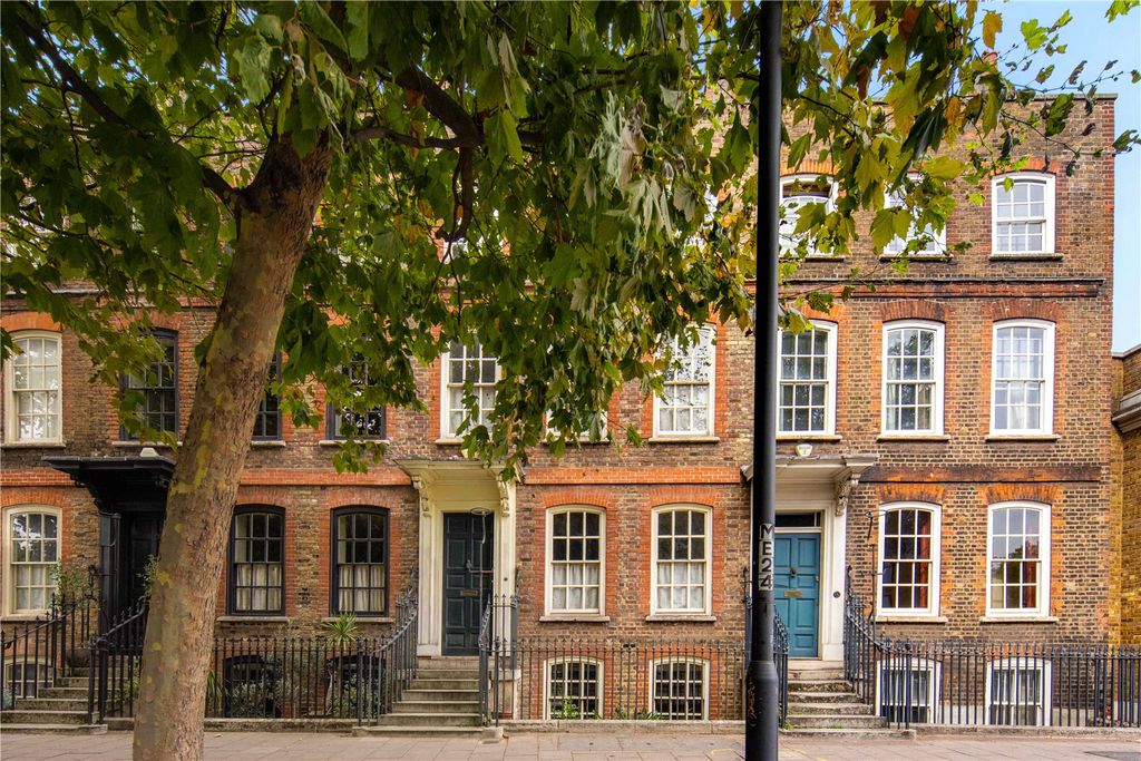 Property photo 1 of 29 Exterior