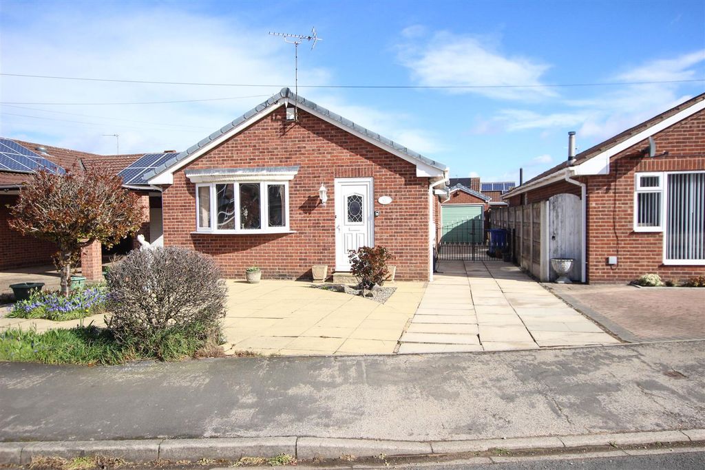 Property photo 1 of 17 Front