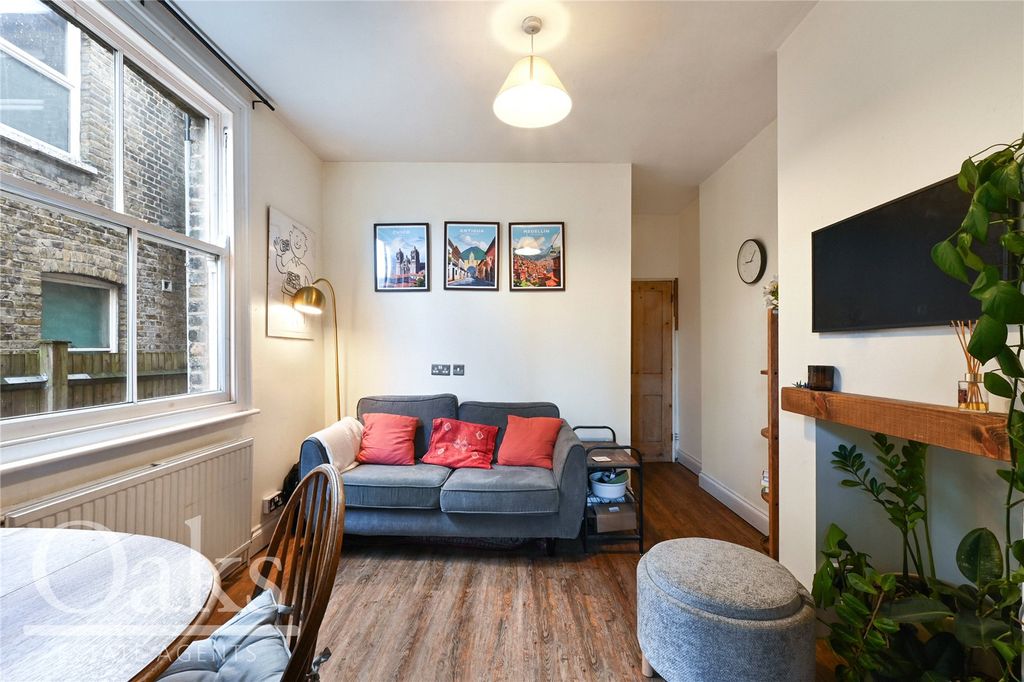 Property photo 2 of 8 Picture No. 03