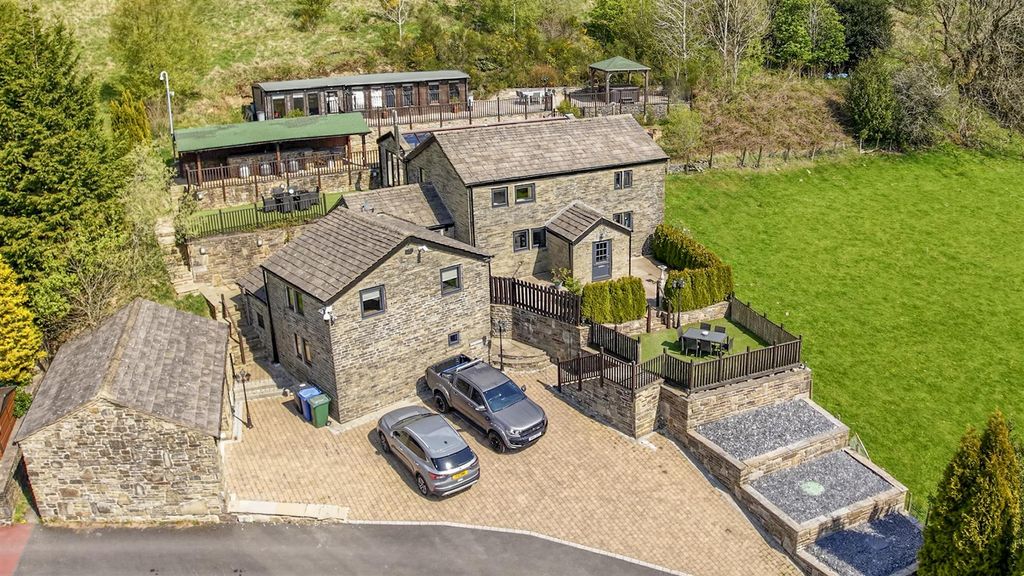 Property photo 3 of 55 Aerial Alt