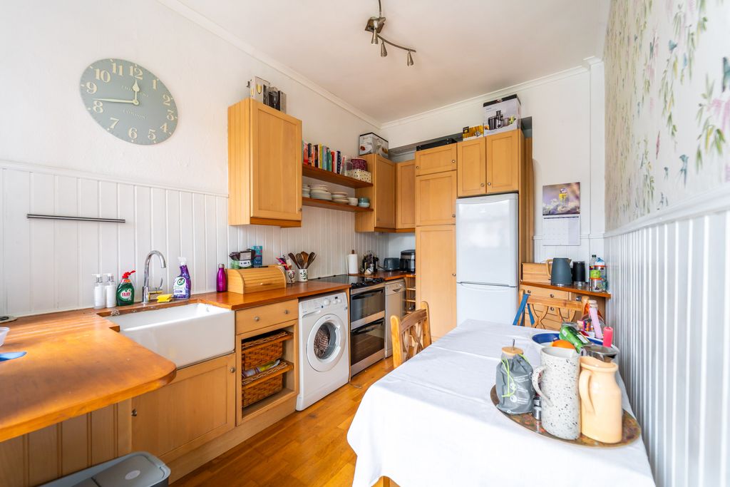 Property photo 3 of 9 Mba05048