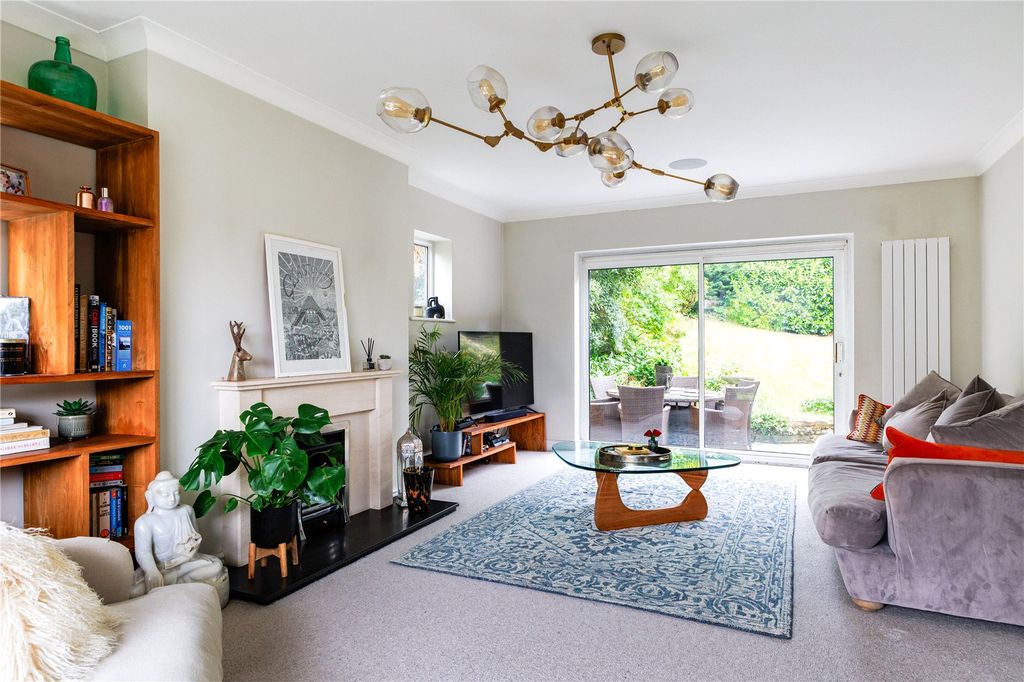 Property photo 2 of 13 Sitting Room