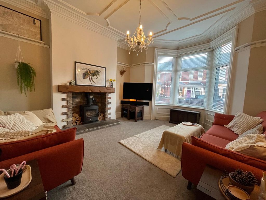 Property photo 1 of 25 4600210