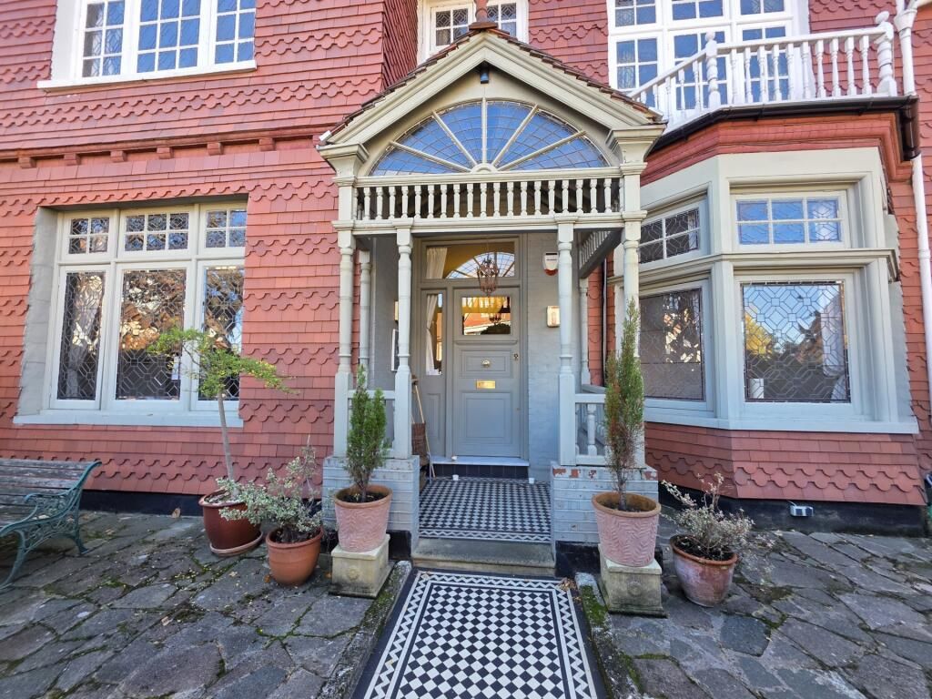 Property photo 3 of 20