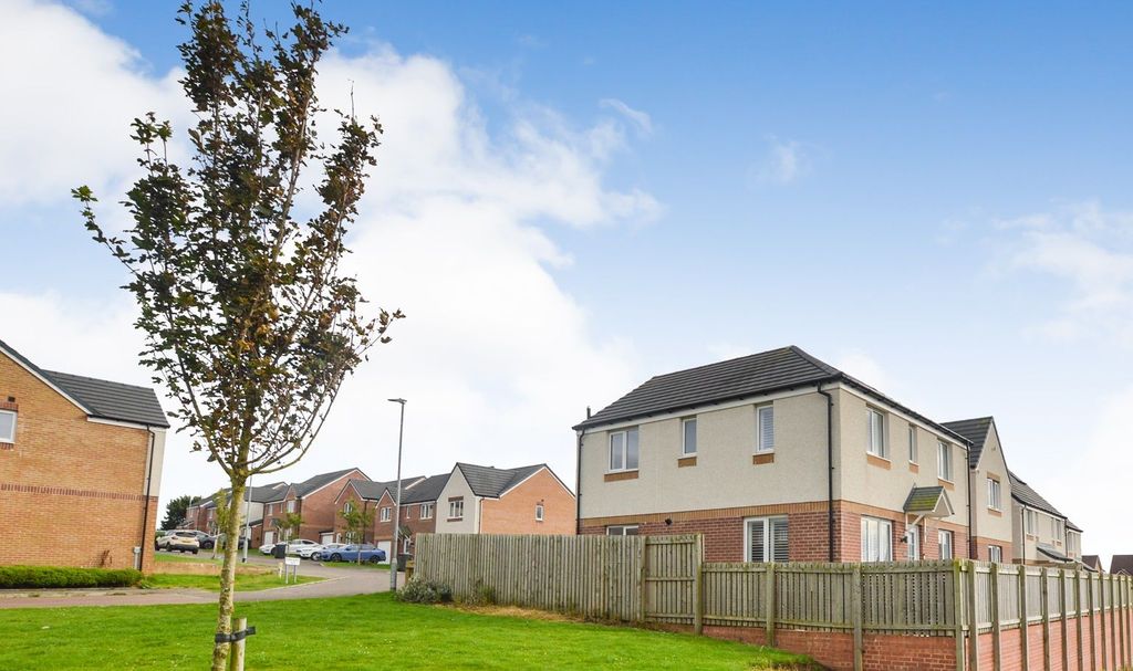 Property photo 1 of 26