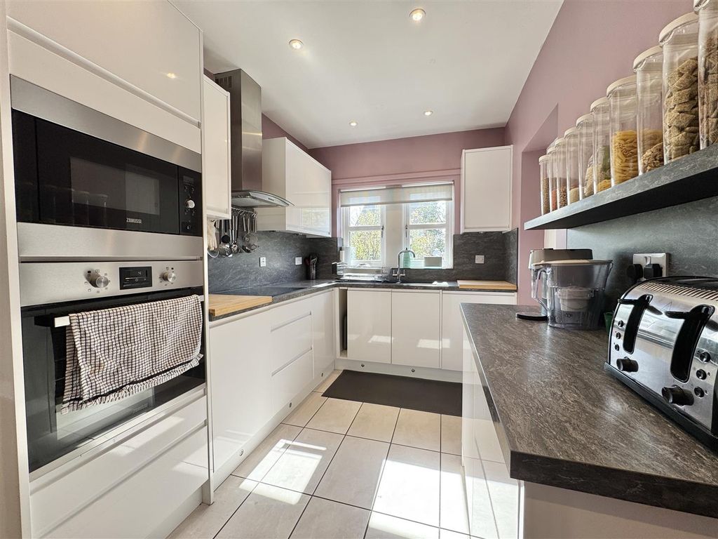 Property photo 3 of 14 Img_2033.Jpeg