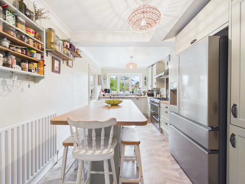 Property photo 2 of 30 Cam01698G0Pr0200Still005