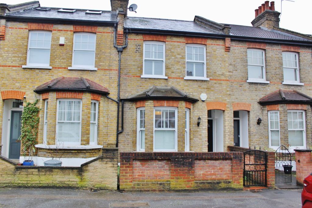 Property photo 1 of 8