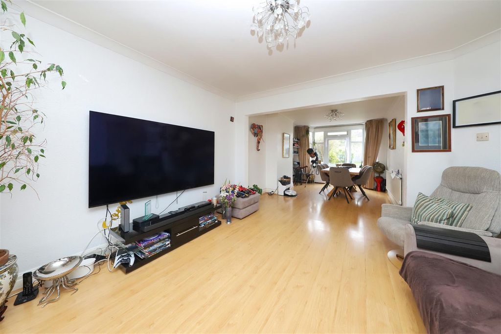 Property photo 3 of 12 Regal Way