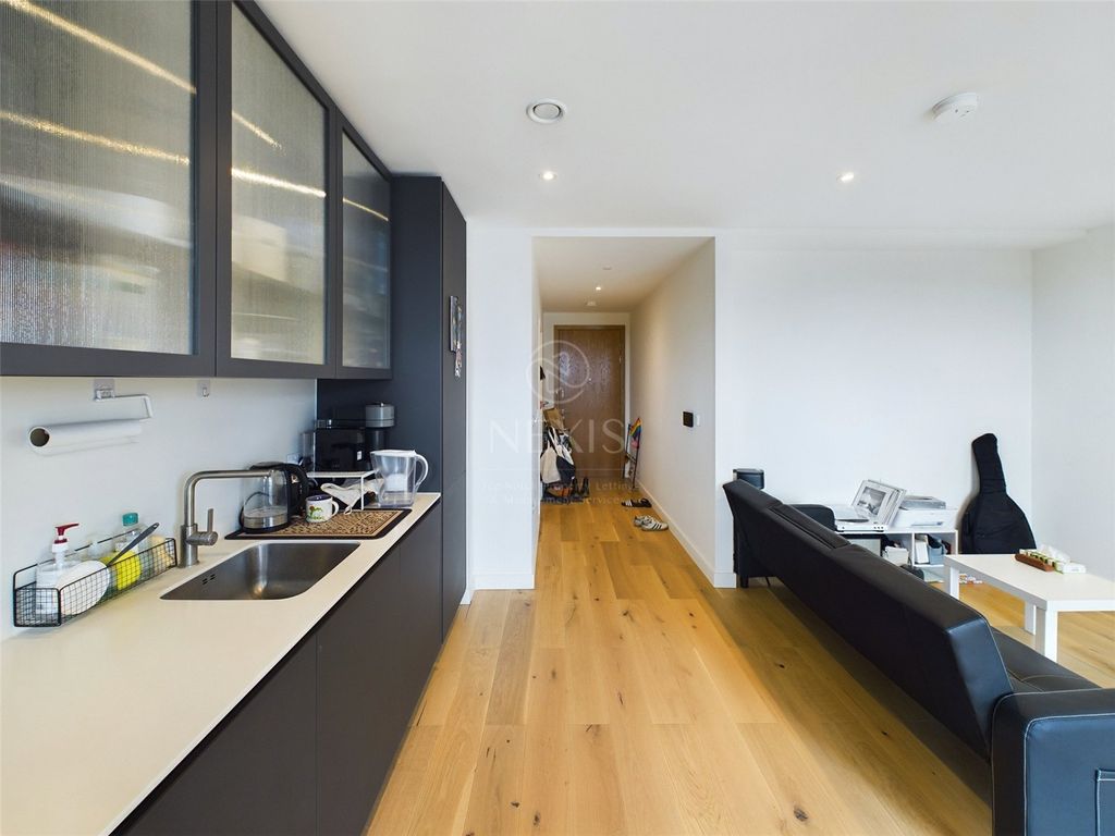 Property photo 3 of 14 Picture No. 06