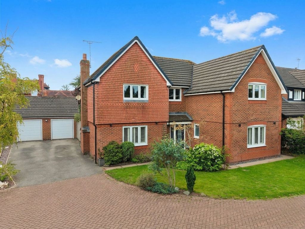 Property photo 1 of 31