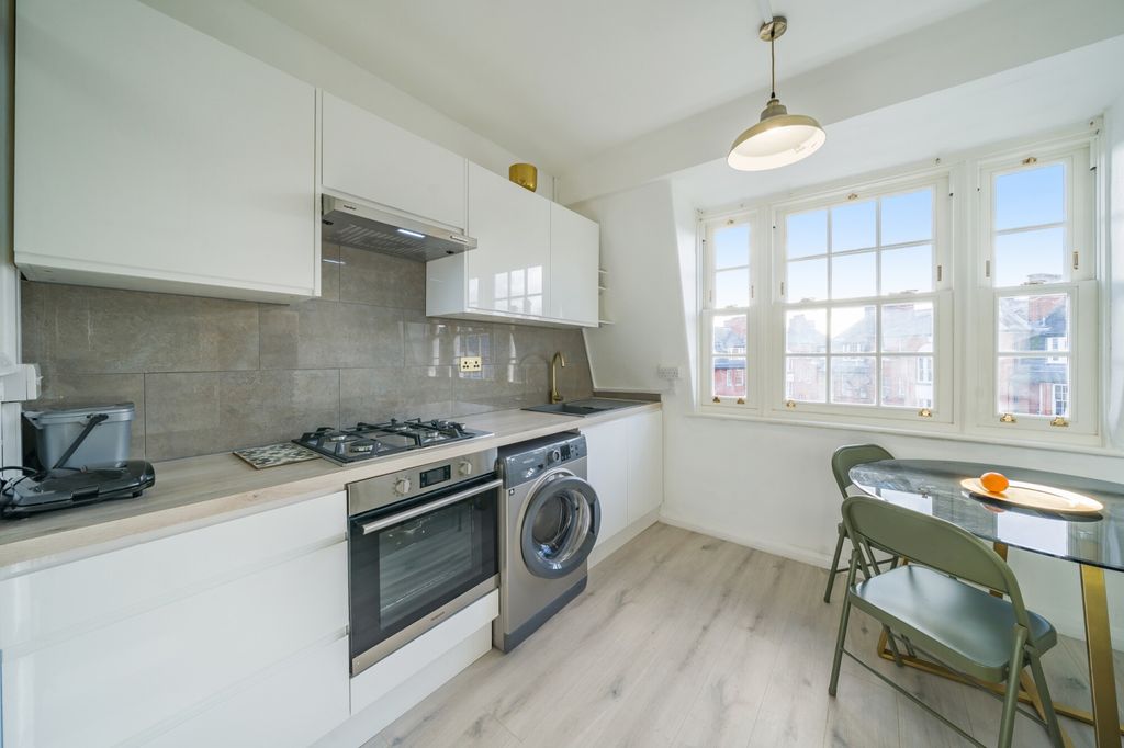 Property photo 3 of 17 1242551 (5)